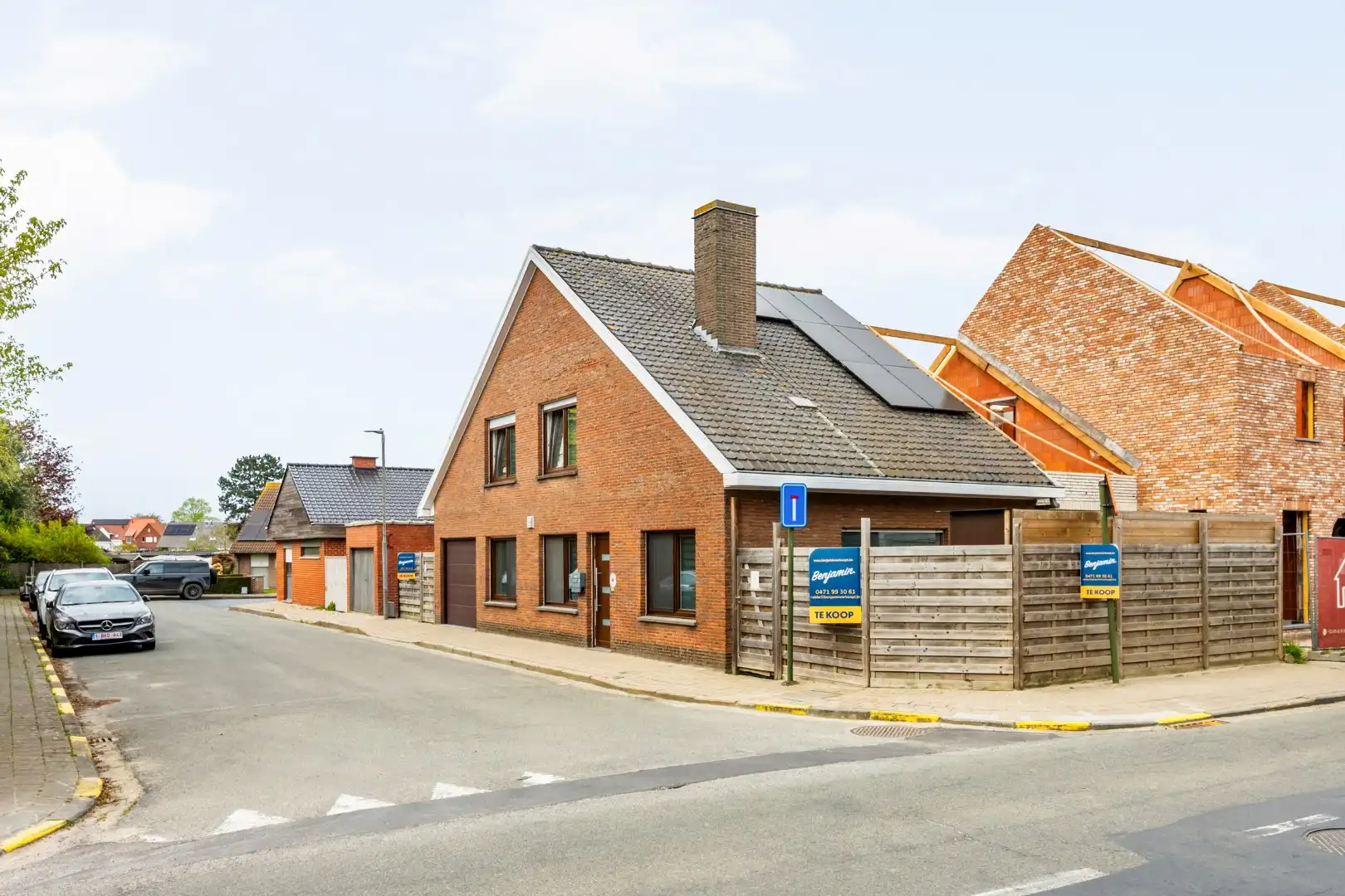 Vrijstaande woning met 3 slaapkamers, garage en zonnige tuin in Moorslede foto 2