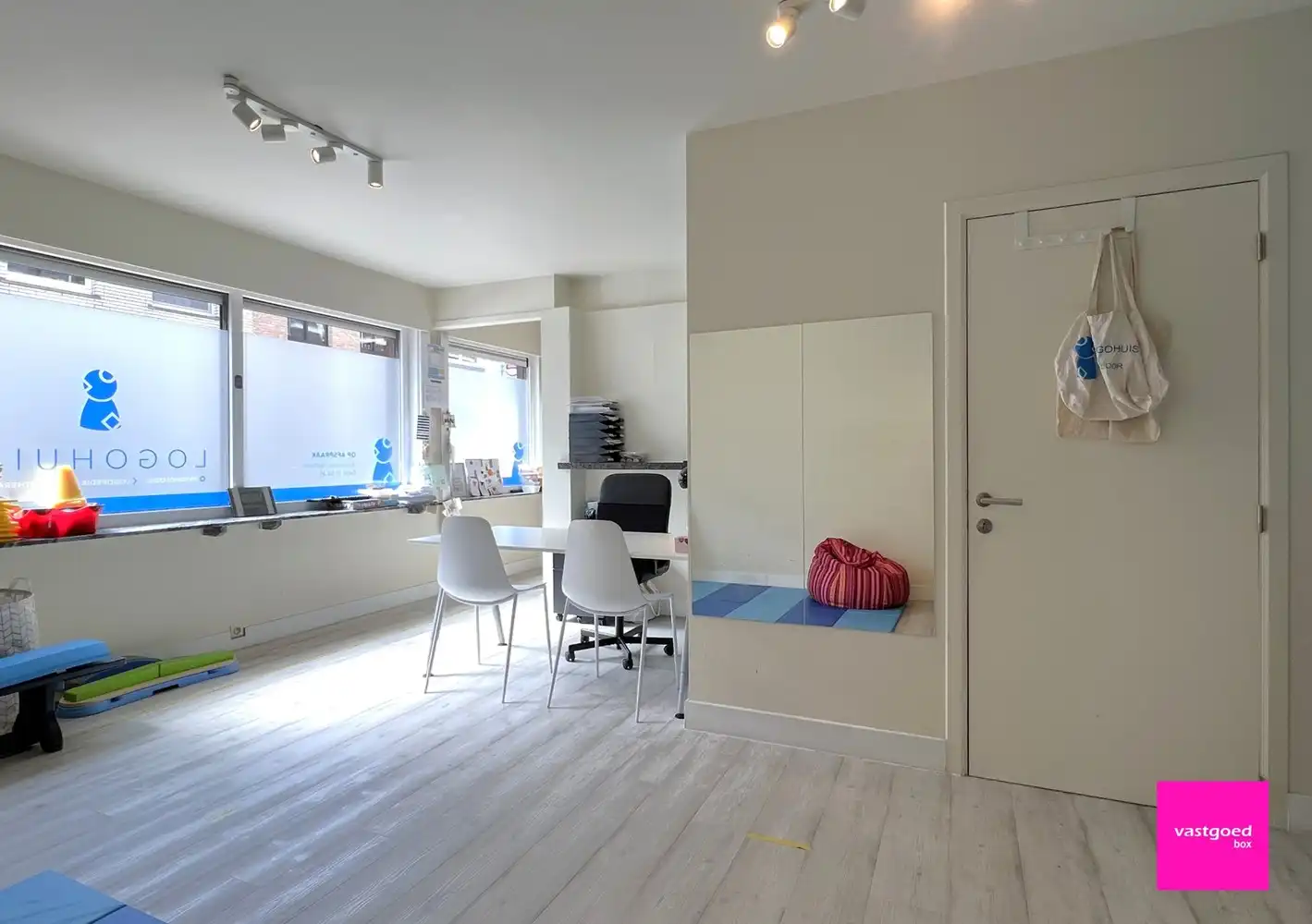 Rustig gelegen gelijkvloers appartement met 3 slaapkamers en terras, Oostende foto 5