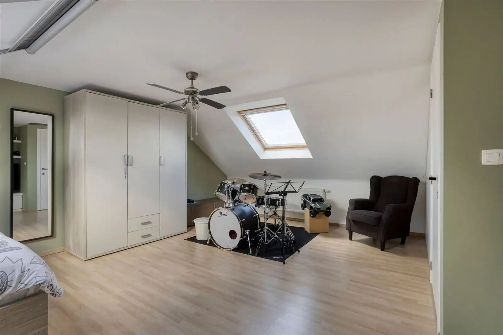 Zeer goede driegevel te koop in Groot-Bijgaarden foto 27