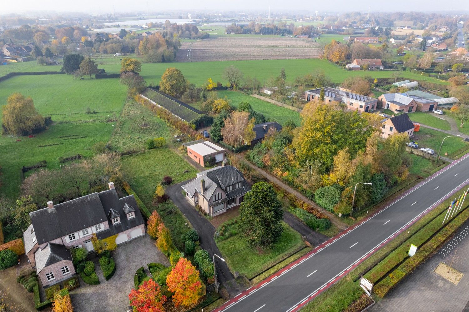 Vrijstaande woning met veel potentieel! 4 slaapkamers, atelier en bouwland in Broechem! foto 24