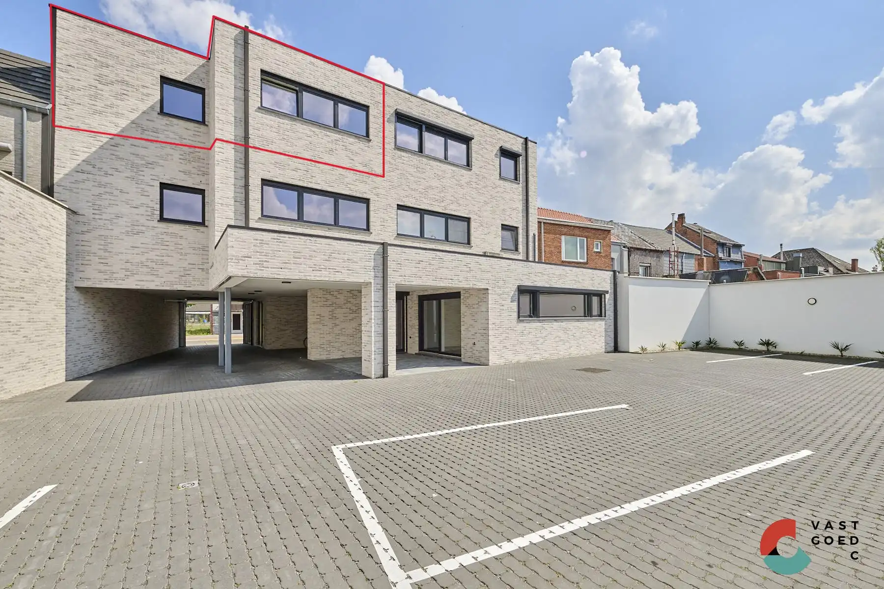 Instapklaar appartement met terras nabij het centrum foto 15