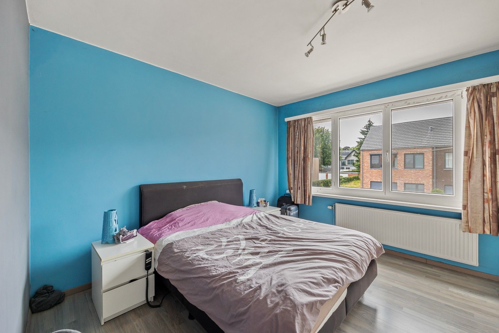 Gedeeltelijk te renoveren en op te frissen woning vlakbij het park van Brasschaat. foto 9