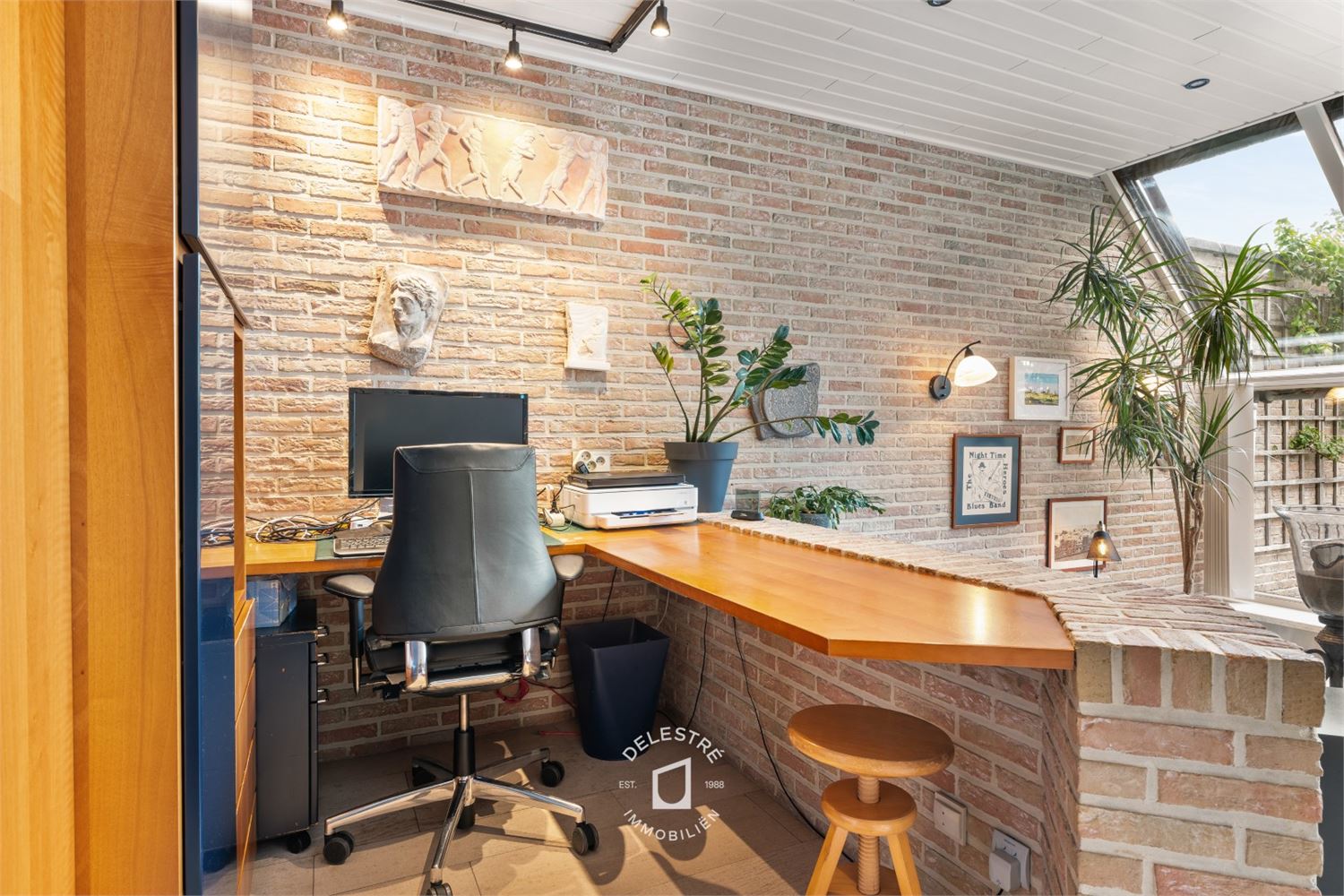 INSTAPKLARE GEZINSWONING MET GARAGE IN RUSTIGE STRAAT foto 12