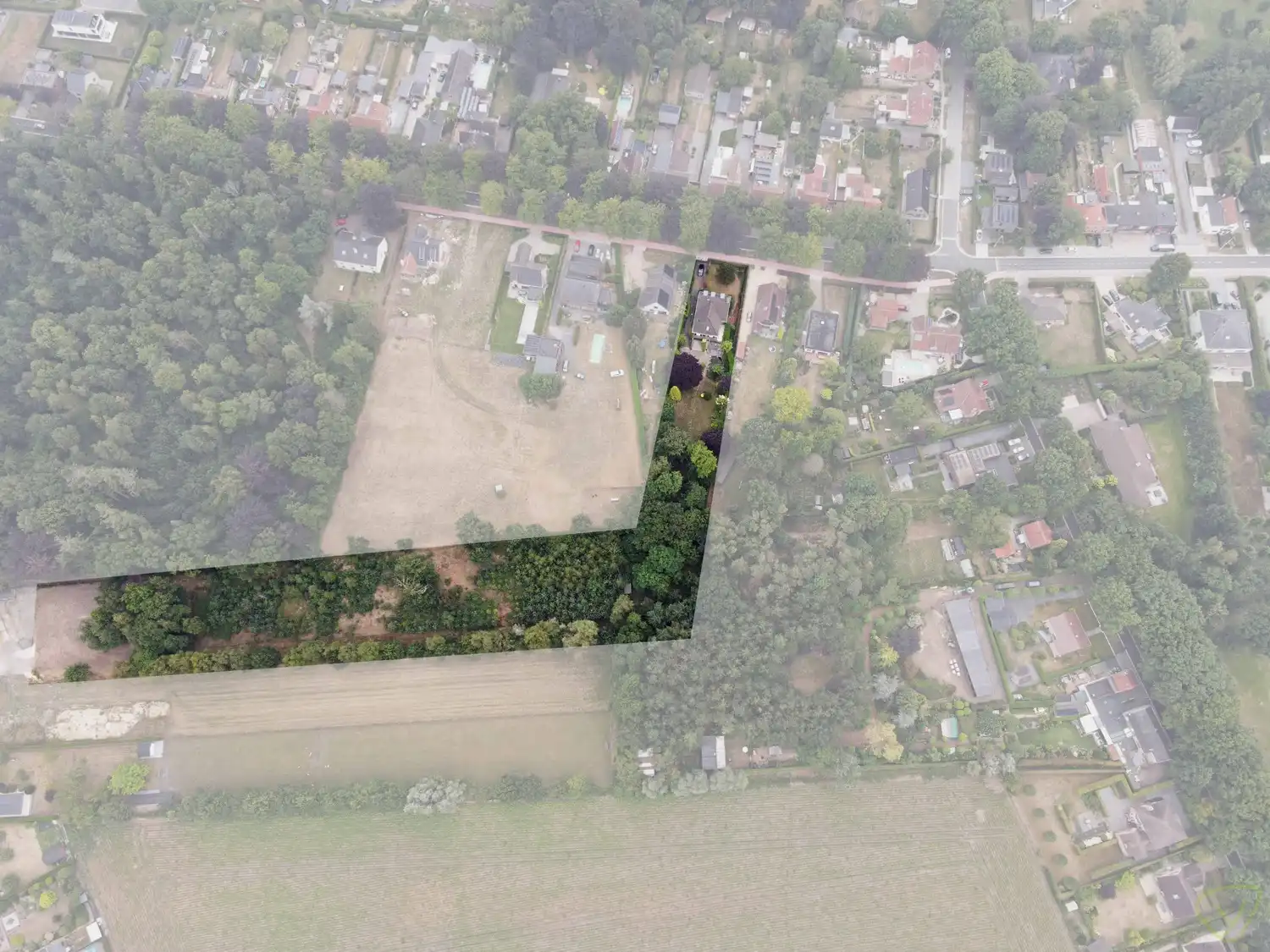 Vrijstaande villa op een uitzonderlijk groot perceel met bosgrond in Lembeke foto 36