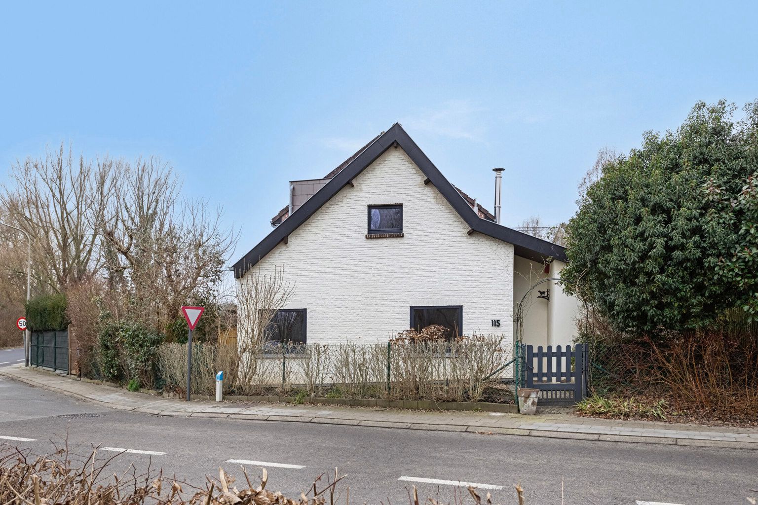 immo DAVID stelt voor: op te frissen 3 gevel woning foto 2