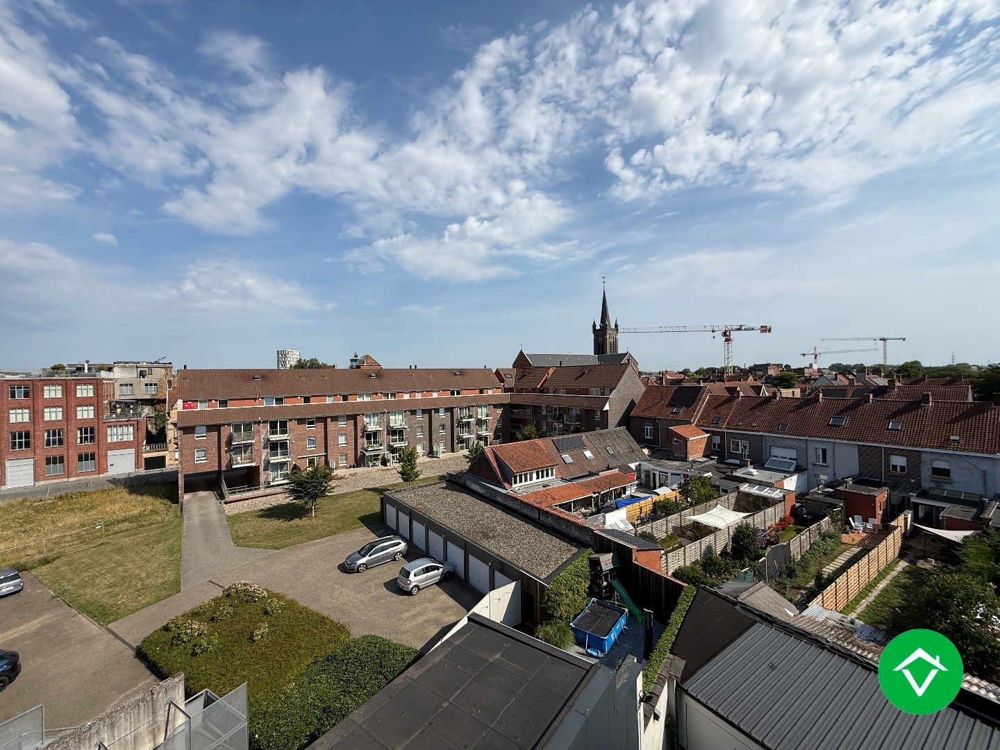 Prachtig dakappartement met twee slaapkamers, garage en twee terrassen met fenomenaal uitzicht te Roeselare foto 8