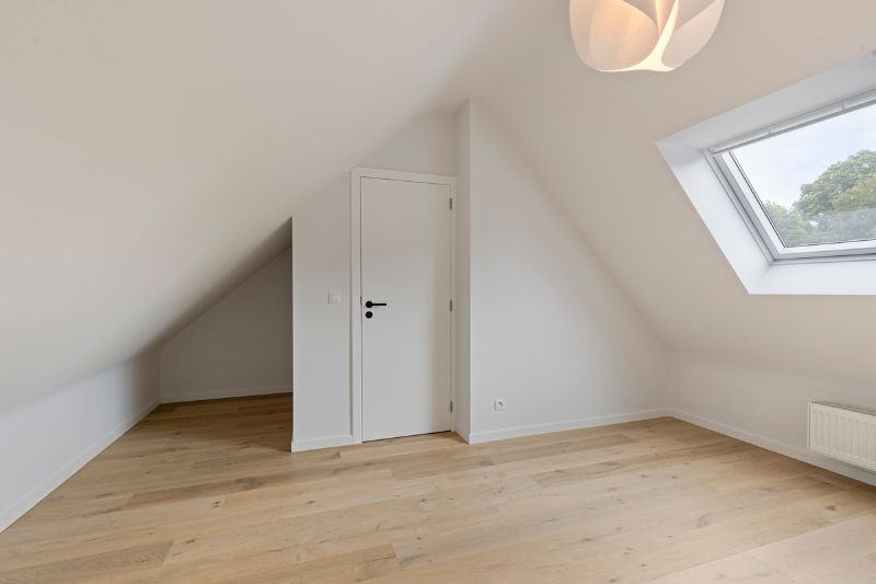 Een groene en rustige thuis, stijlvol gerenoveerd en perfect gelegen! foto 16