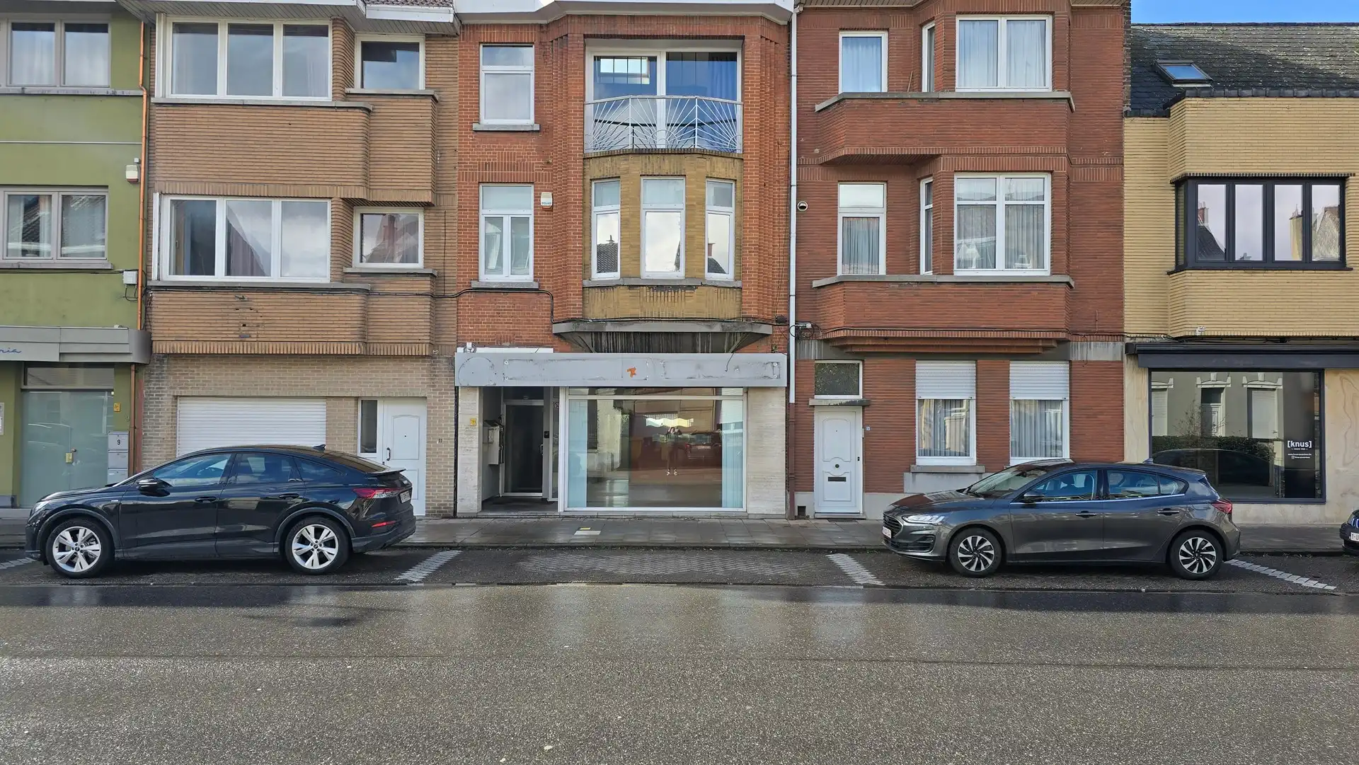 Veelzijdige handelsruimte (91m²) in hartje Zaventem foto {{pictureIndex}}