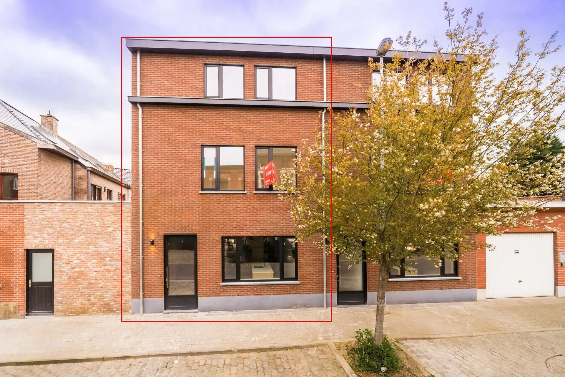 WONEN MET WOW-GEVOEL IN NIEUWBOUW MET 4 SLPKS. foto {{pictureIndex}}