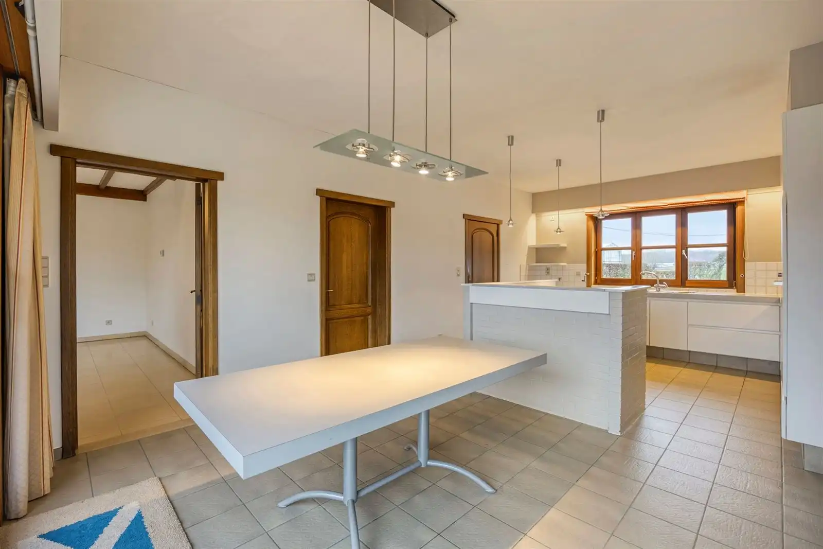 Riante open bebouwing in rustige straat foto 14