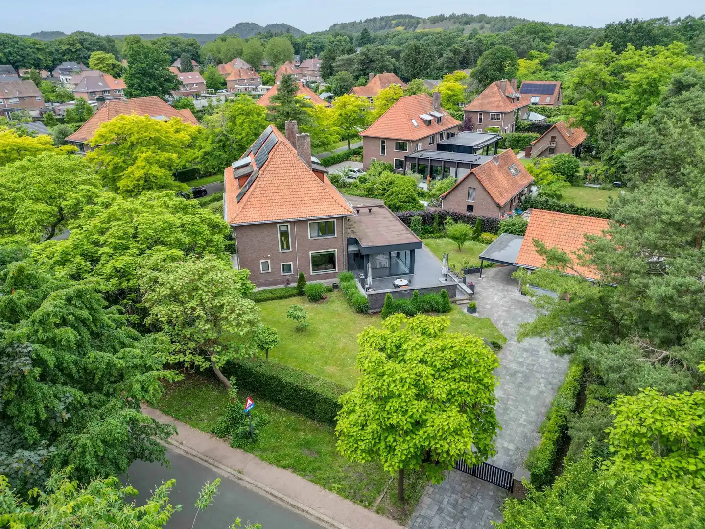 RUIME HOB MET 6 SLPKS EN TINY HOUSE TE KOOP - MAASMECHELEN foto 2