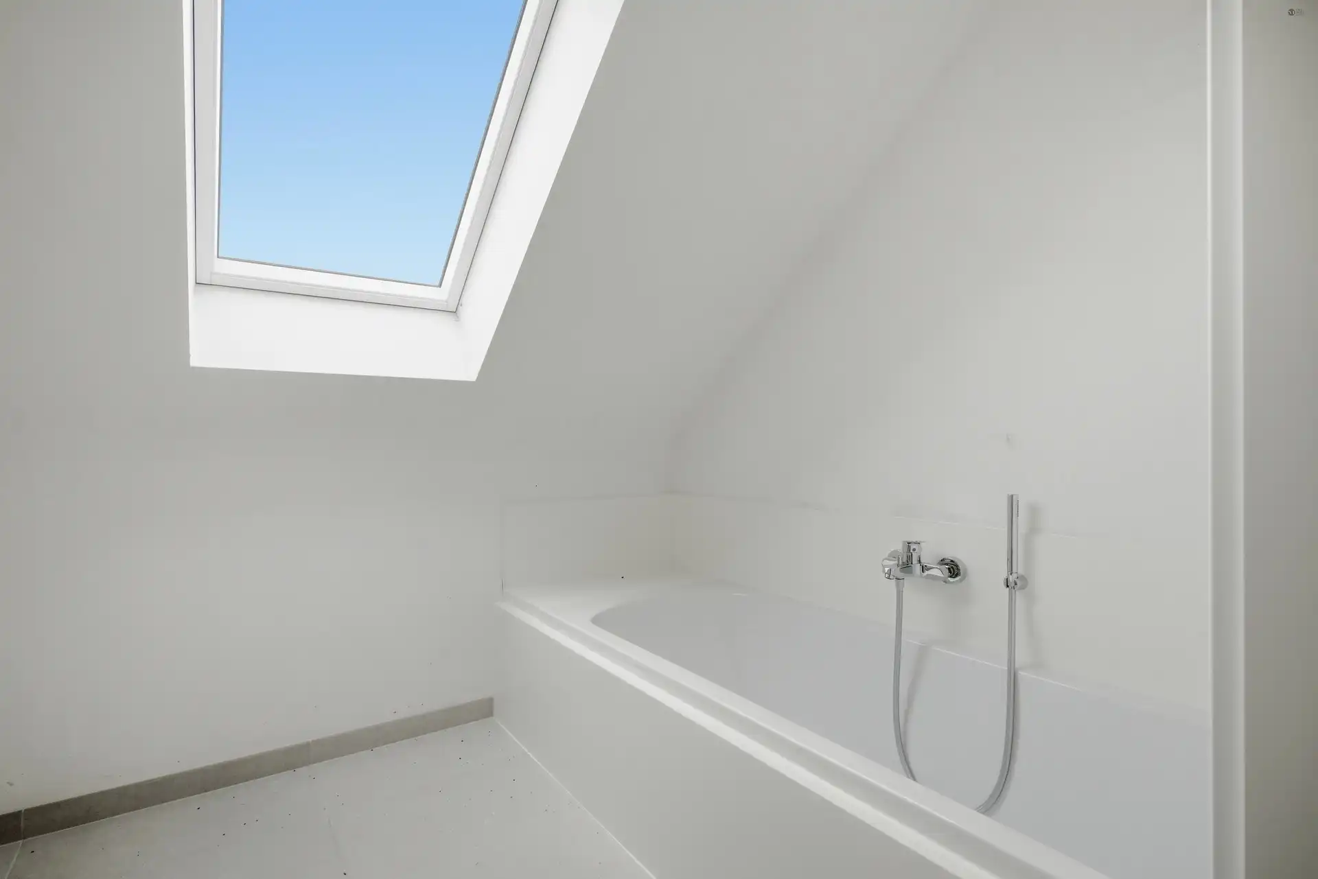 Ruim duplex appartement met 3 slaapkamers en 2 badkamers foto 17