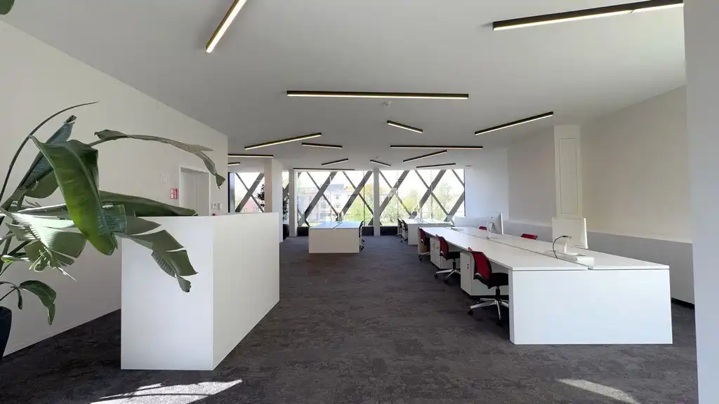 Stijlvol ingericht kantoor te huur nabij station Gent-Dampoort foto 5
