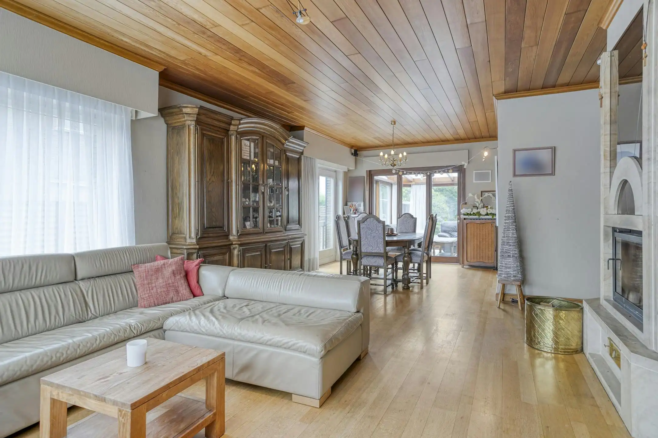 Alleenstaand huis met 5 kamers en atelier te koop in Waregem foto 6