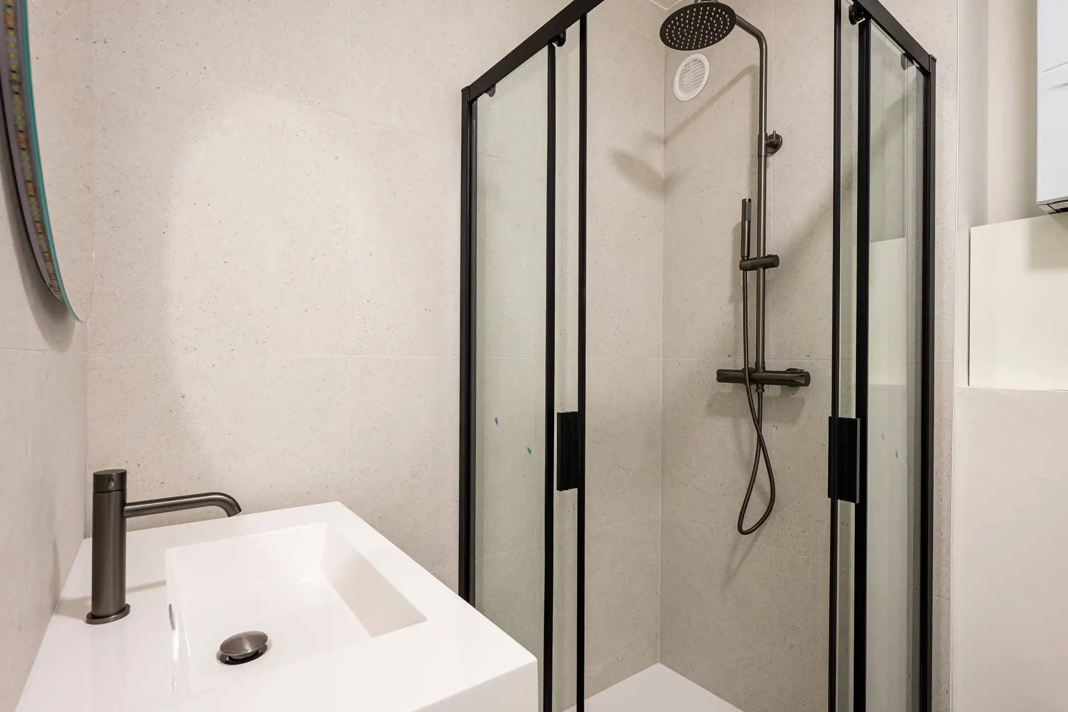Lichtrijk appartement met 2 Slaapkamers en EPC A foto 10