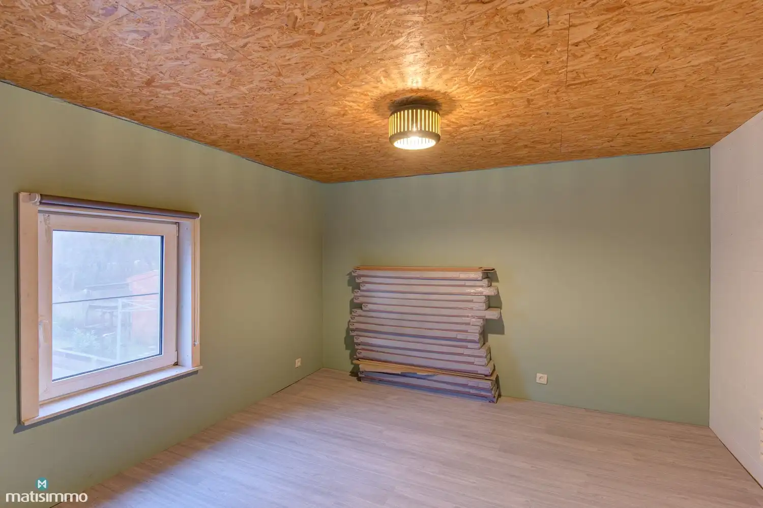 TE RENOVEREN WONING OP UITGESTREKT PERCEEL  IN HET RUSTIGE EN GROENE AS foto 17