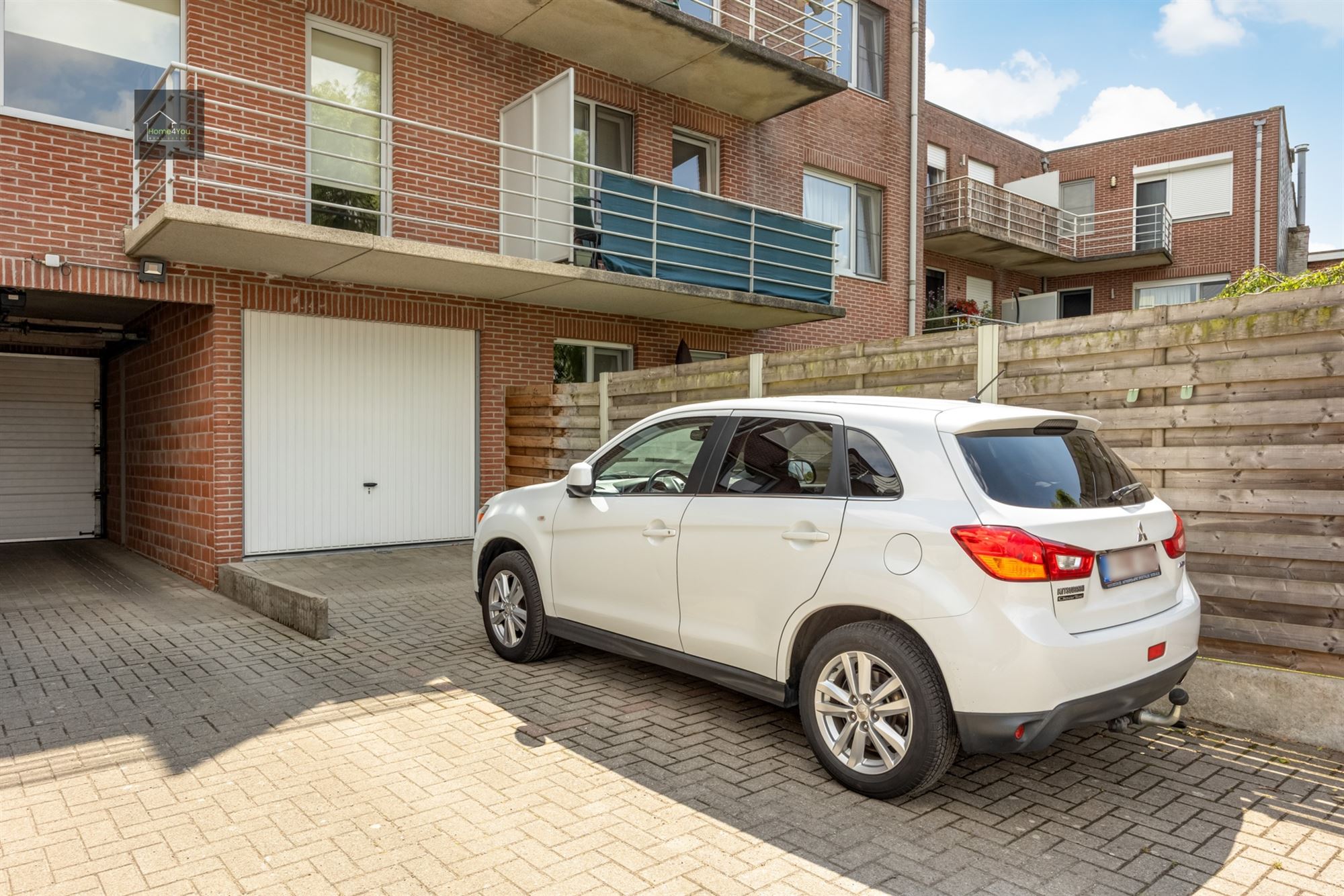 Ruim instapklaar appartement met garage en staanplaats foto 21