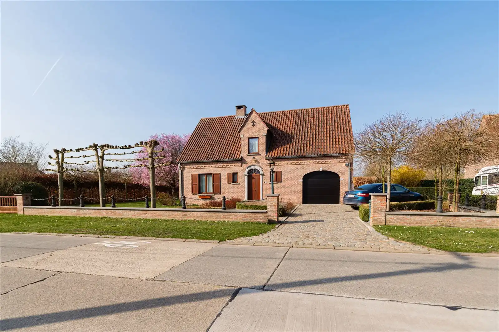 Rustig gelegen Villa met tuin op 22are60 foto {{pictureIndex}}