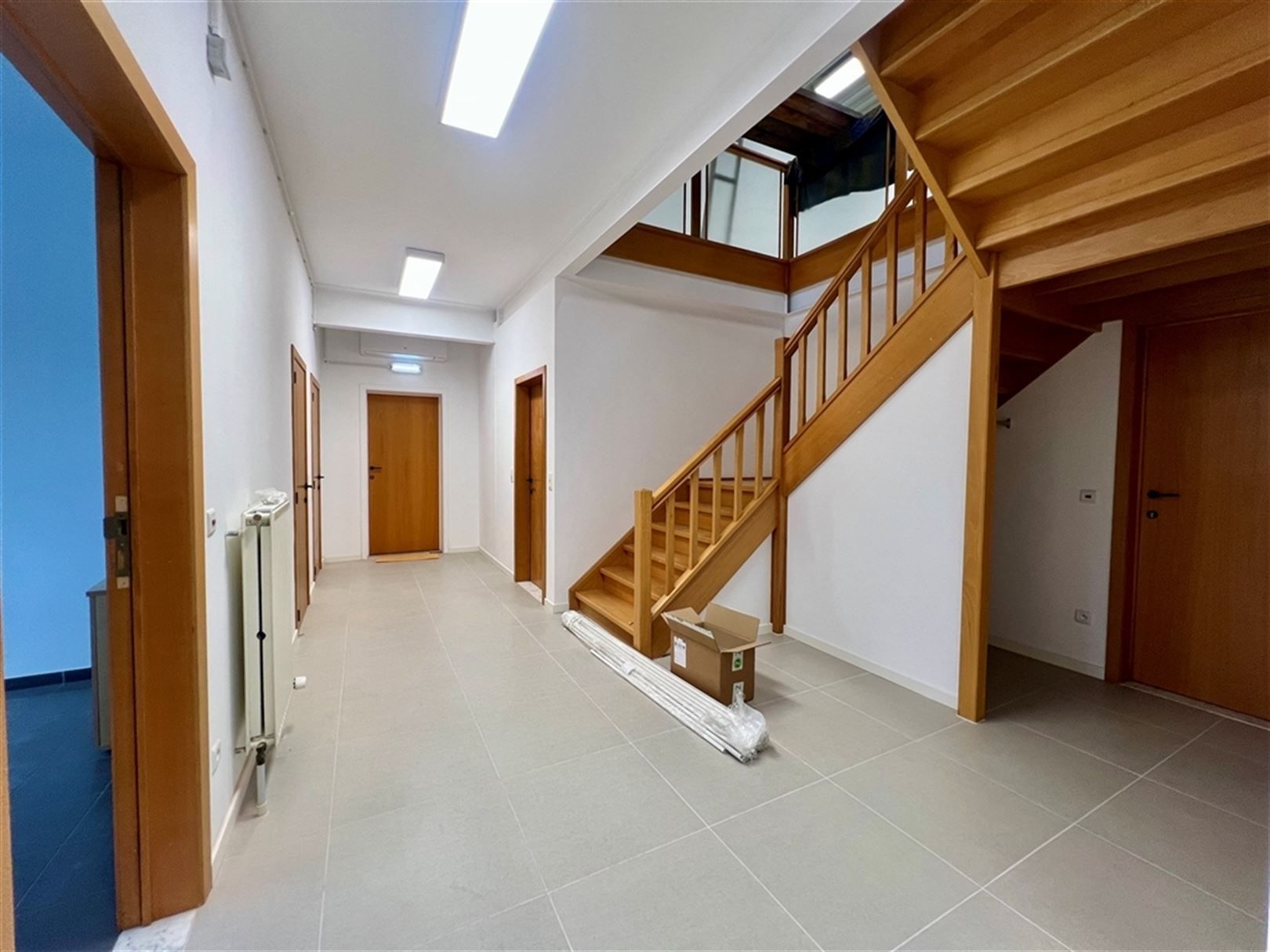 Nieuwbouw magazijn met kantoren in Lokeren foto 16