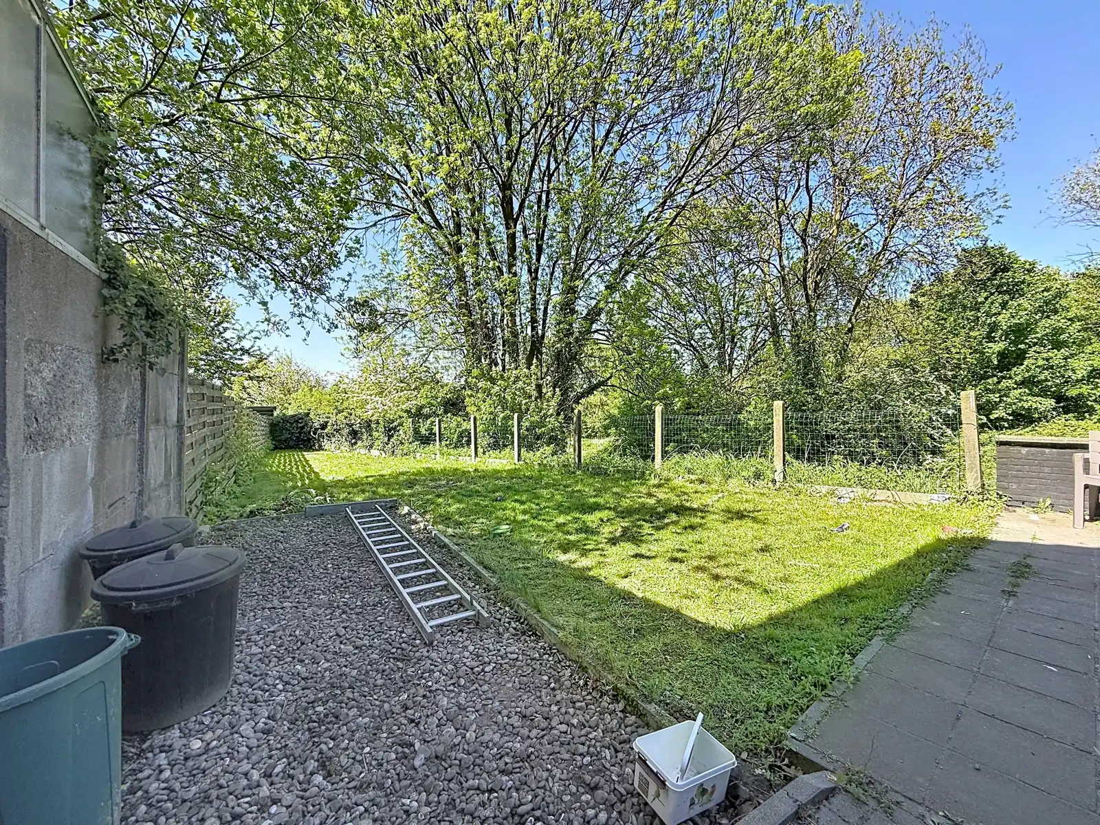 HOB in een doodlopende straat met tuin foto 20