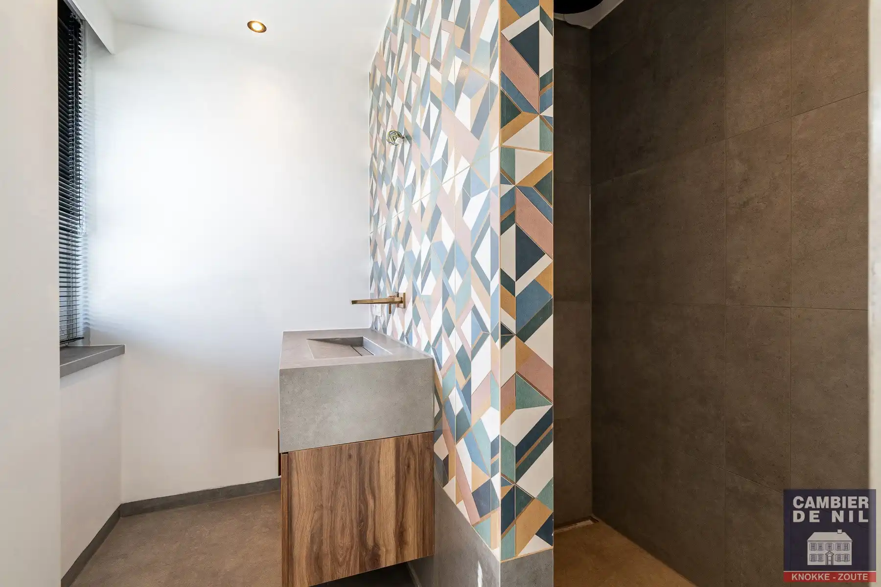 Prachtige ongemeubelde nieuwbouwwoning nabij het centrum van Knokke, gelegen in het rustige Izabellapolder. foto 37