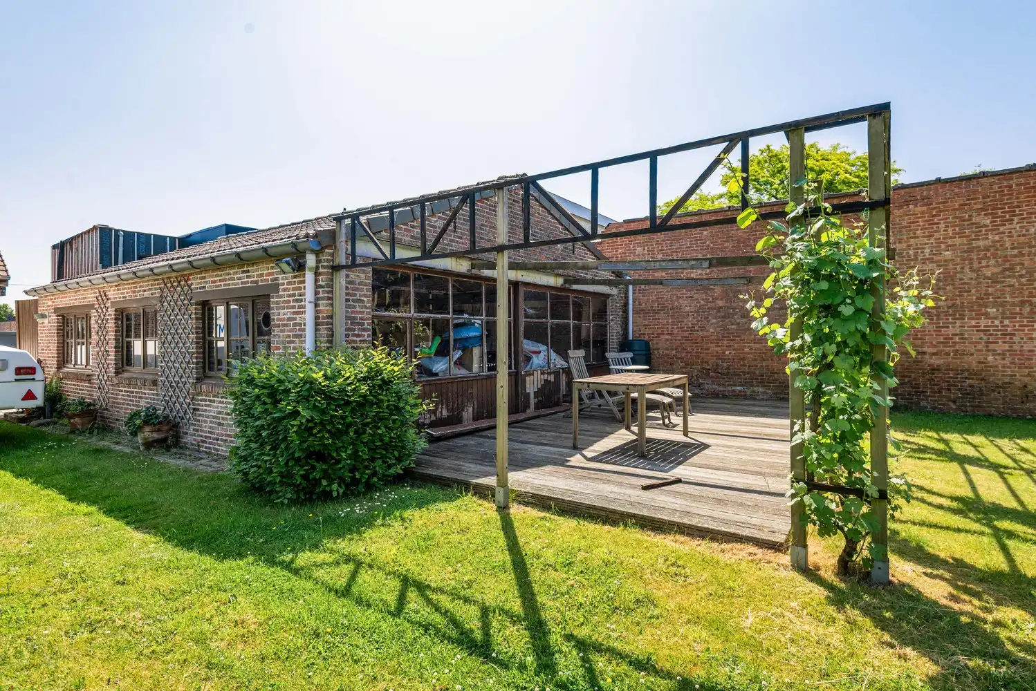 Karaktervolle hoeve met 4 slaapkamers, magazijn en ruime tuin te Lint foto 22
