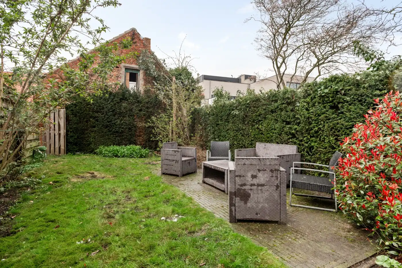 Gesloten bebouwing met 2 slpk., tuinberging en tuin foto 24