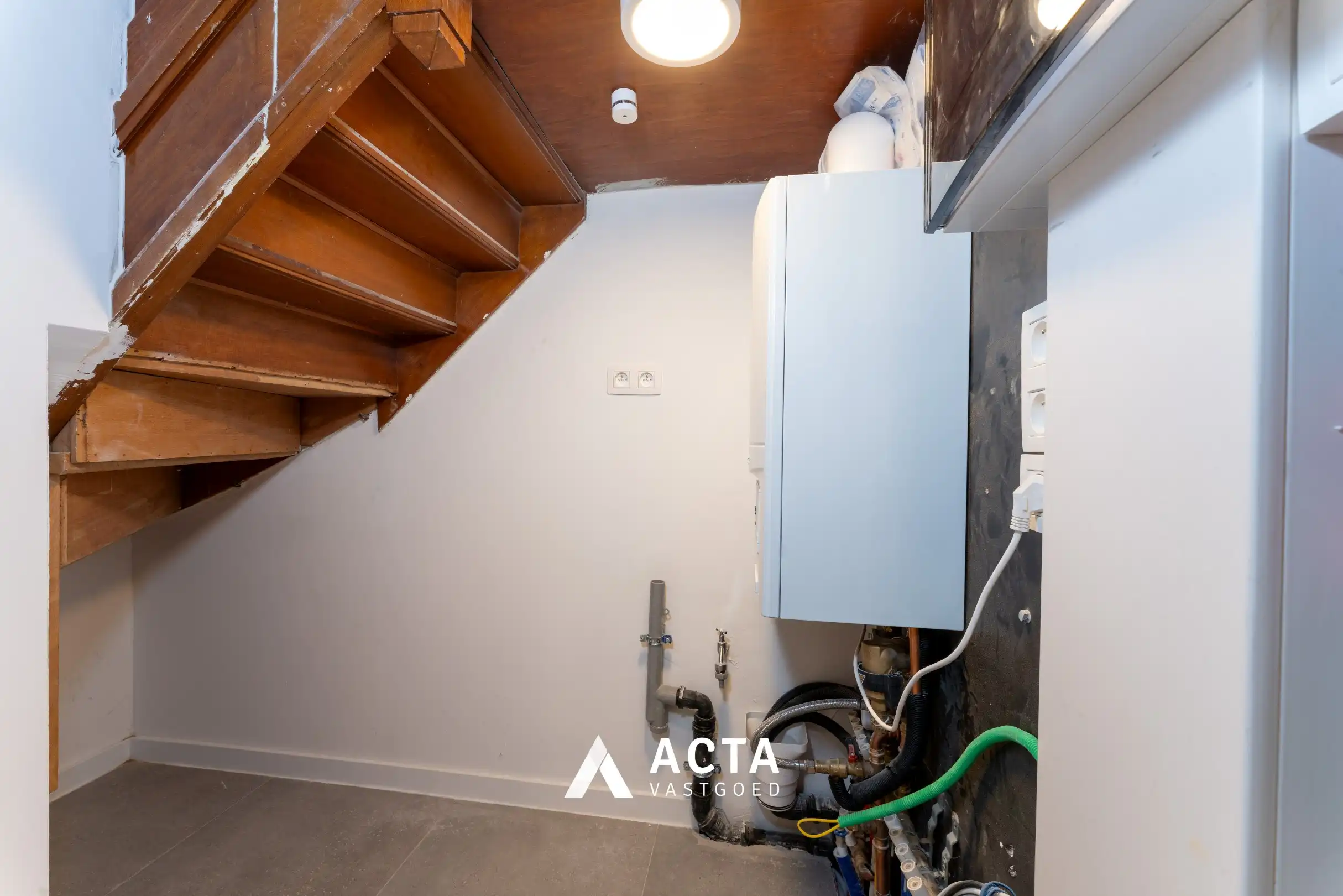 Recent gerenoveerd appartement met 2 slaapkamers  foto 12