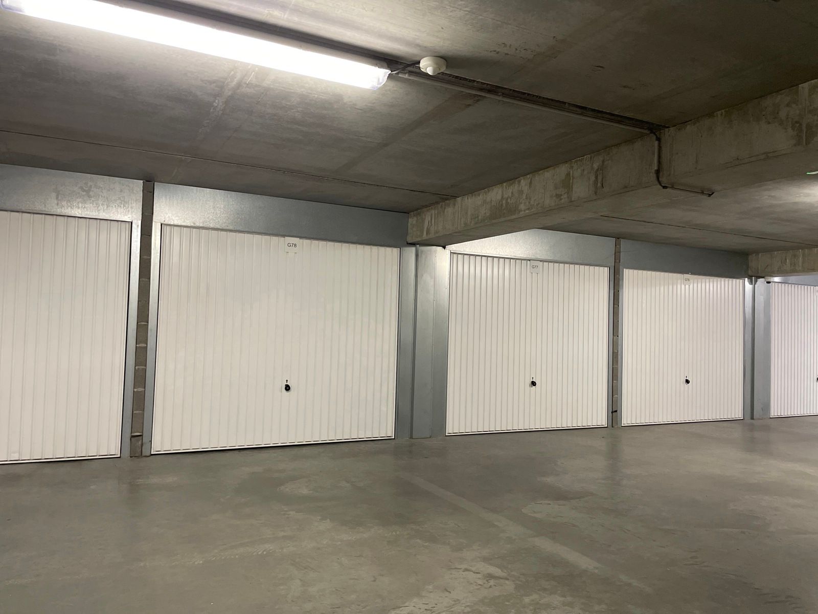 Garage te huur foto 4