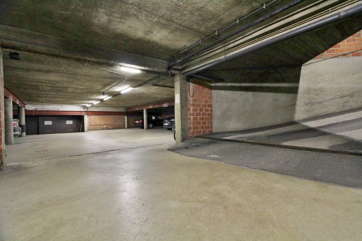 Ondergrondse autostaanplaats in het centrum van Sint-Truiden foto 3