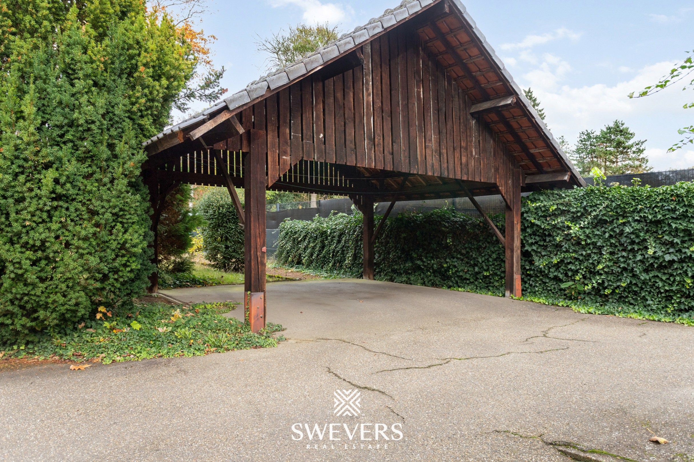 Open bebouwing met 4 slaapkamers, kelder en tuin in rustige, doodlopende straat foto 30