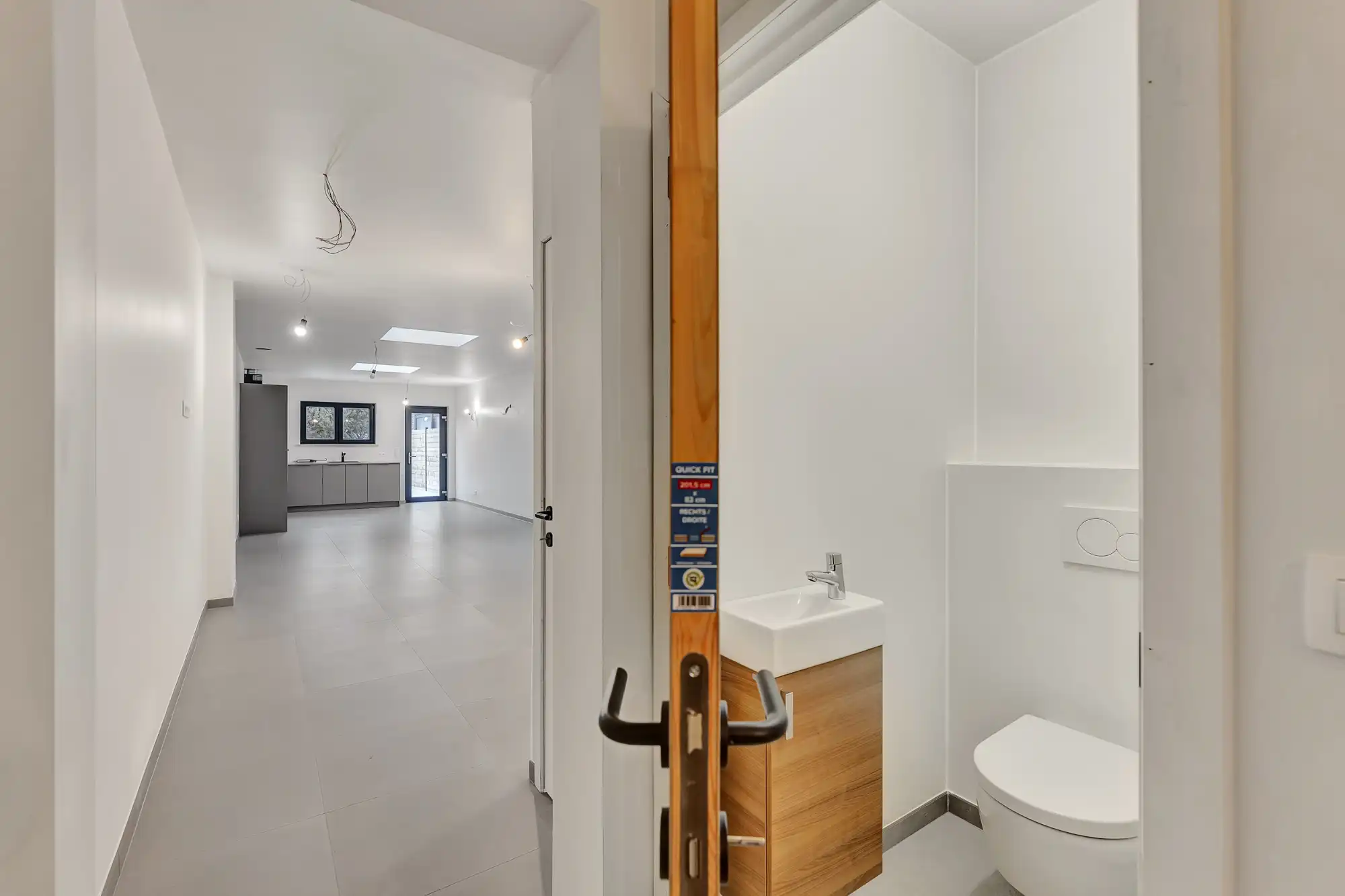 Instapklare, volledig gerenoveerde woning in Onkerzele foto 5