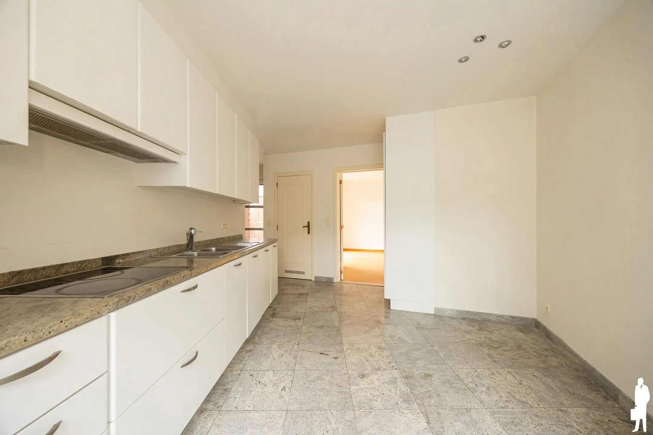 Duplex appartement met 2 terrassen en 2 staanplaatsen foto 9
