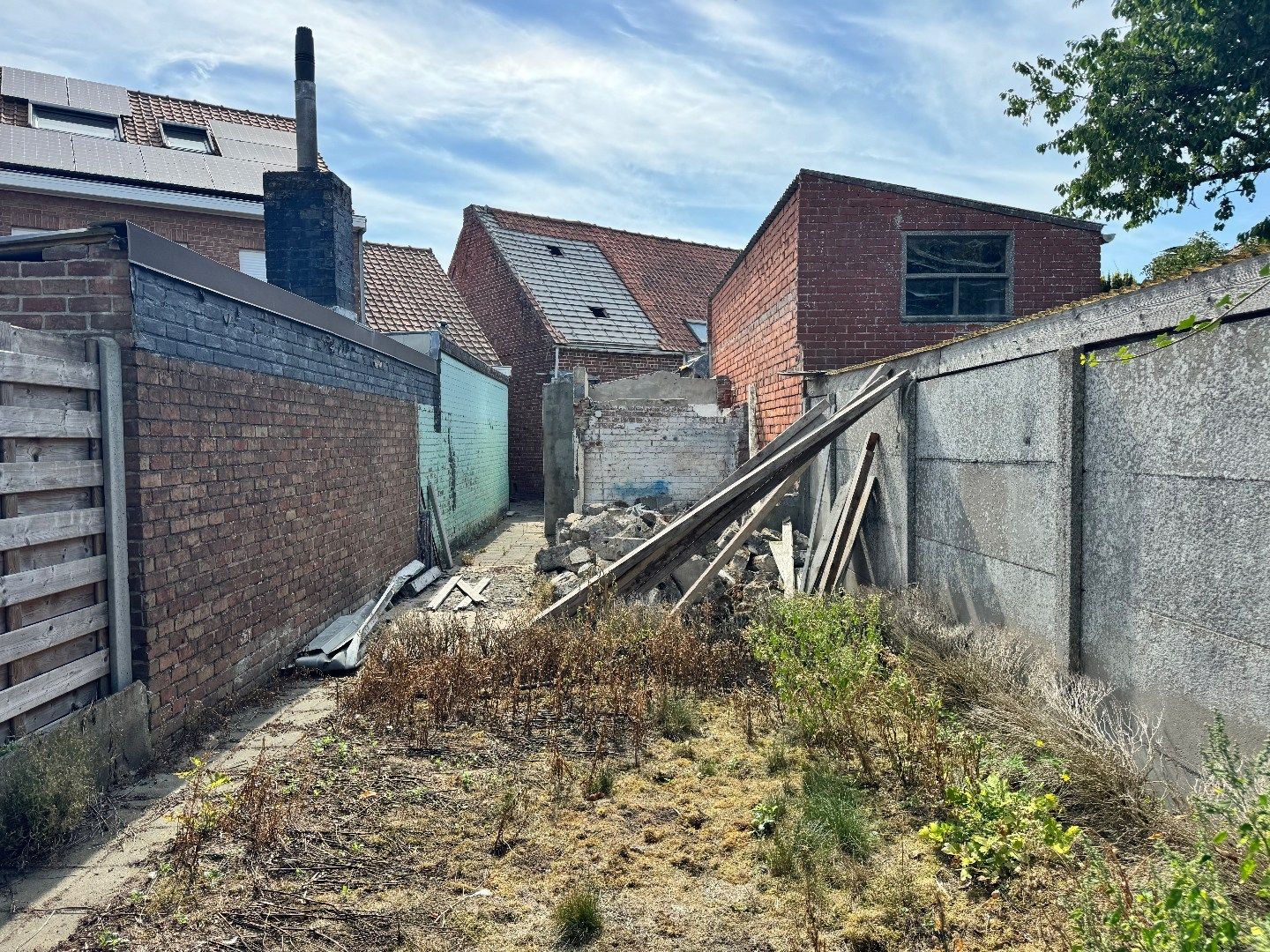 Gedeeltelijk afgebroken woning met potentieel te Koekelare foto 12
