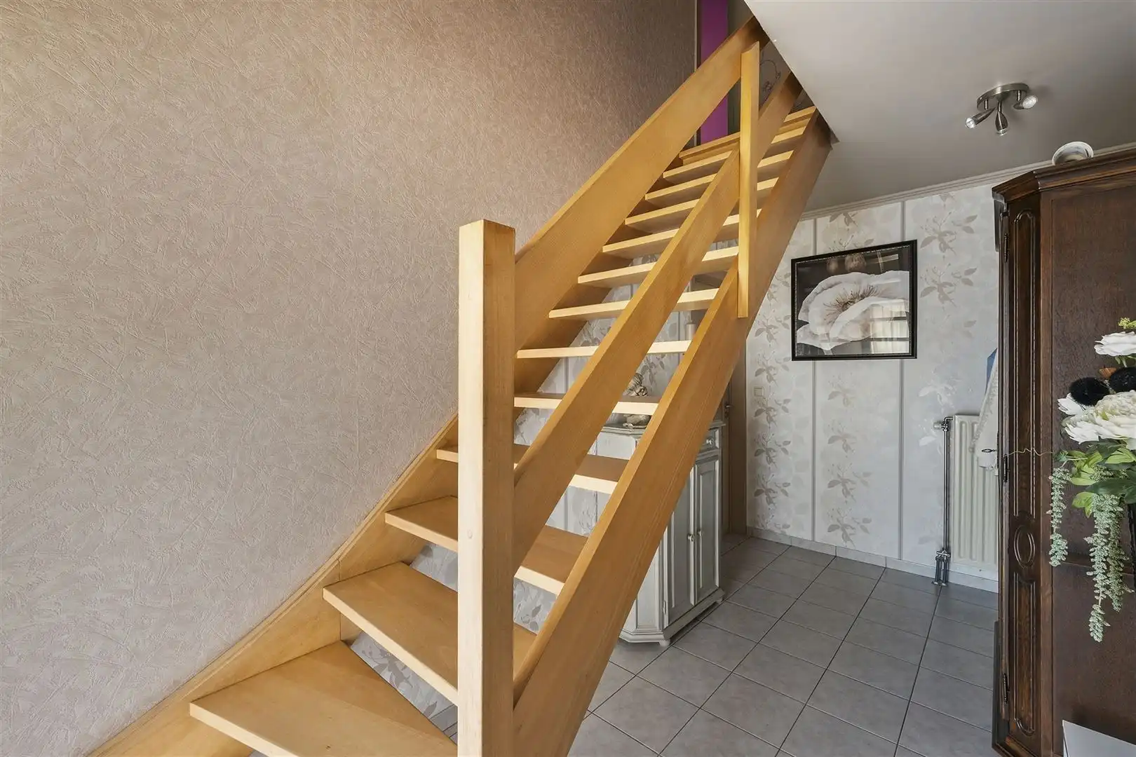 Halfopen bebouwing met 3 slpk's foto 15