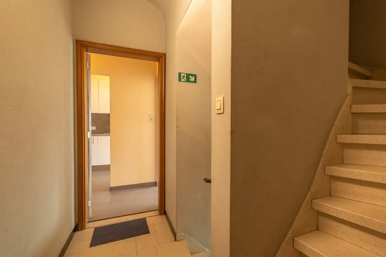 Centraal gelegen, hedendaags, 1 slpk, terras foto 4