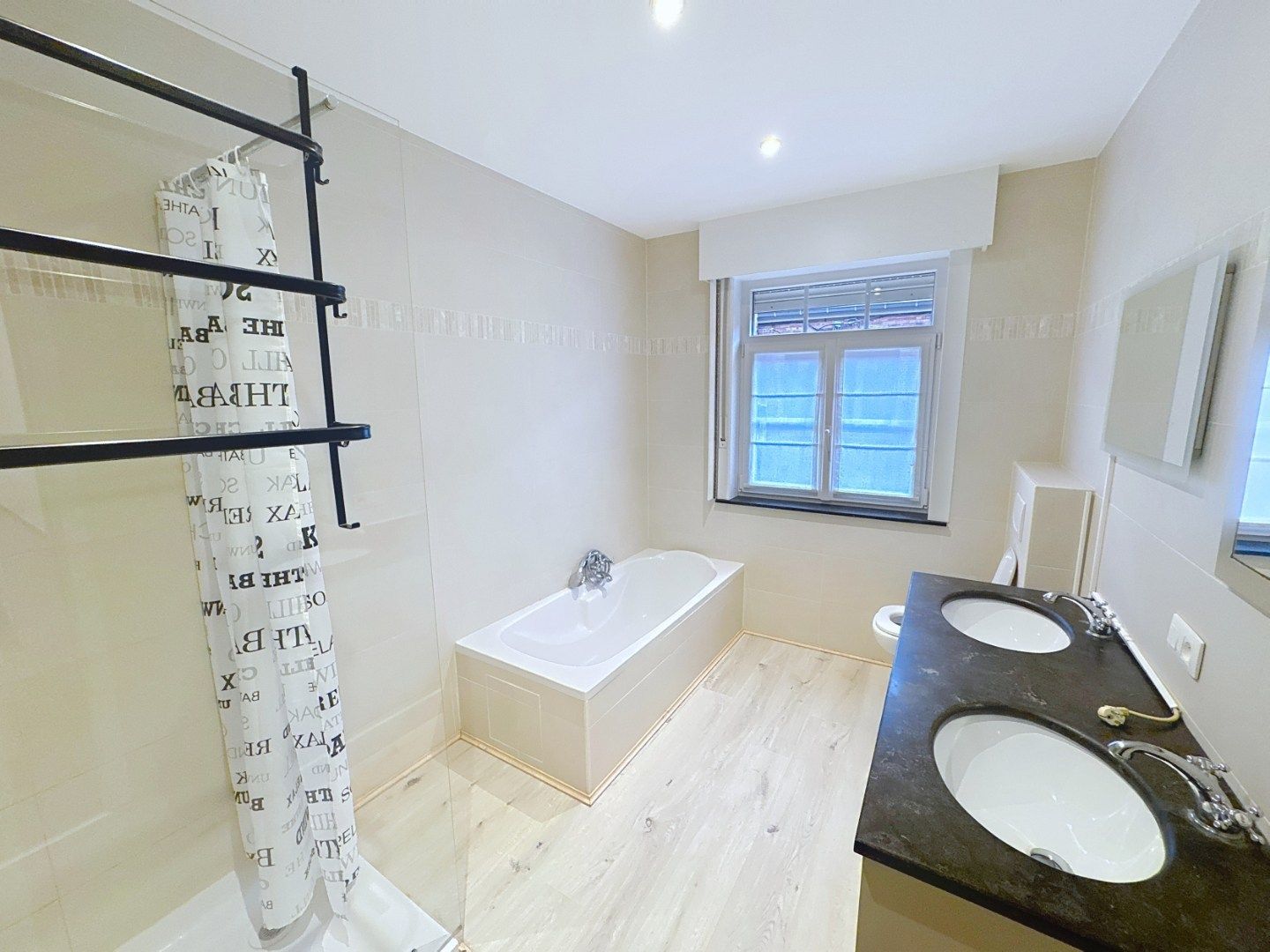 Prachtige en ruime woning in het centrum van Koekelare foto 14