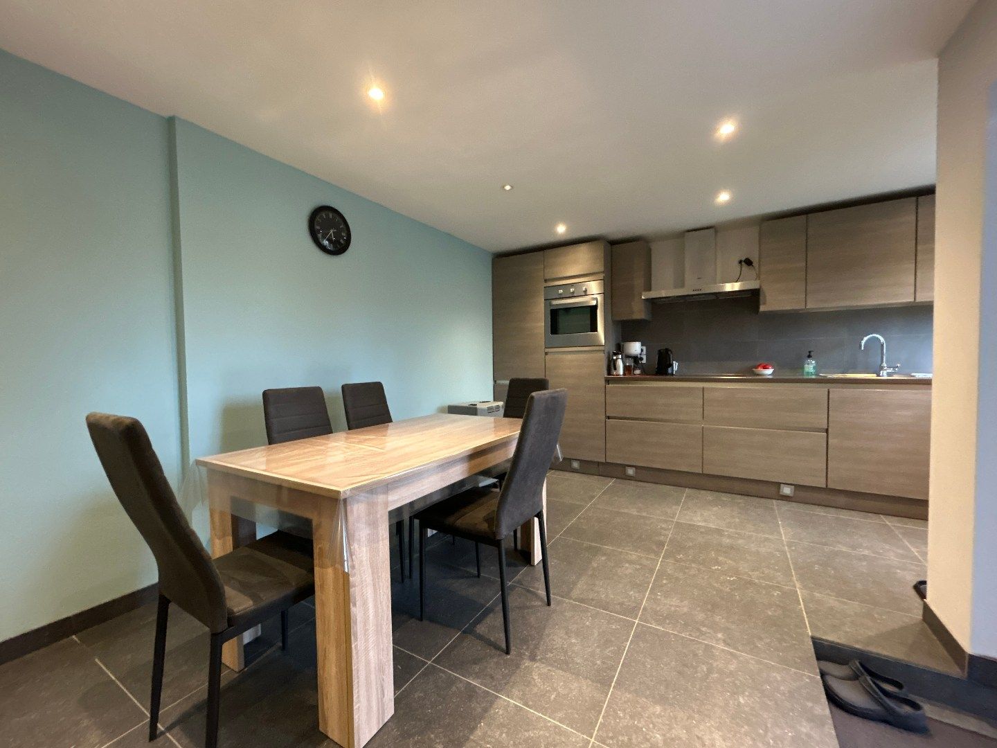 Gerenoveerde woning op een toplocatie in Sint-Katelijne-Waver! foto 16