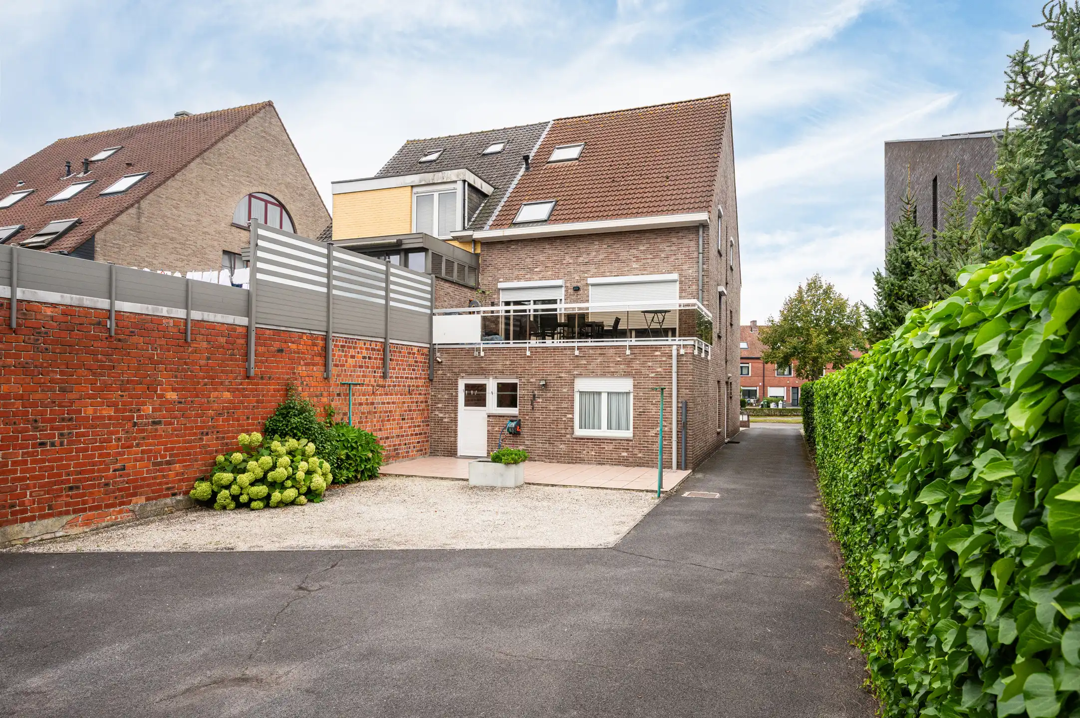 Instapklaar 2 slaapkamer appartement met garage in kleinschalig gebouw foto 20
