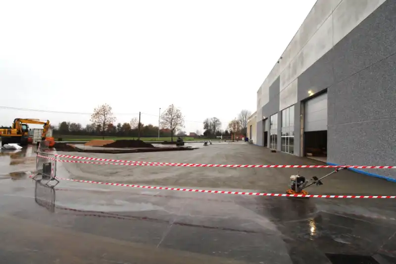 Nieuwbouw loods van 264m² te huur langs de Diksmuidsesteenweg te Hooglede/Roeselare foto 6
