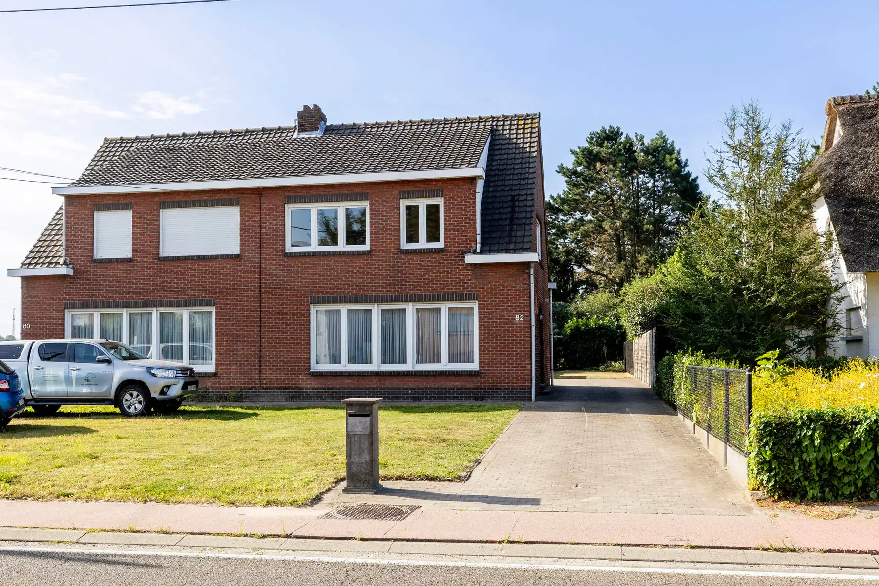 Renovatieproject met 3 slaapkamers, garage en tuin 800 m² foto 3