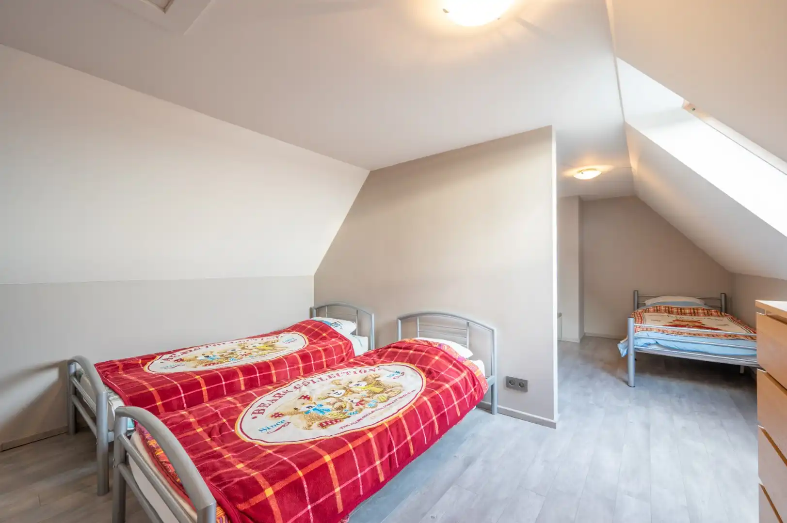 Prachtige en zéér ruime woning met kwaliteitsvolle afwerking foto 26