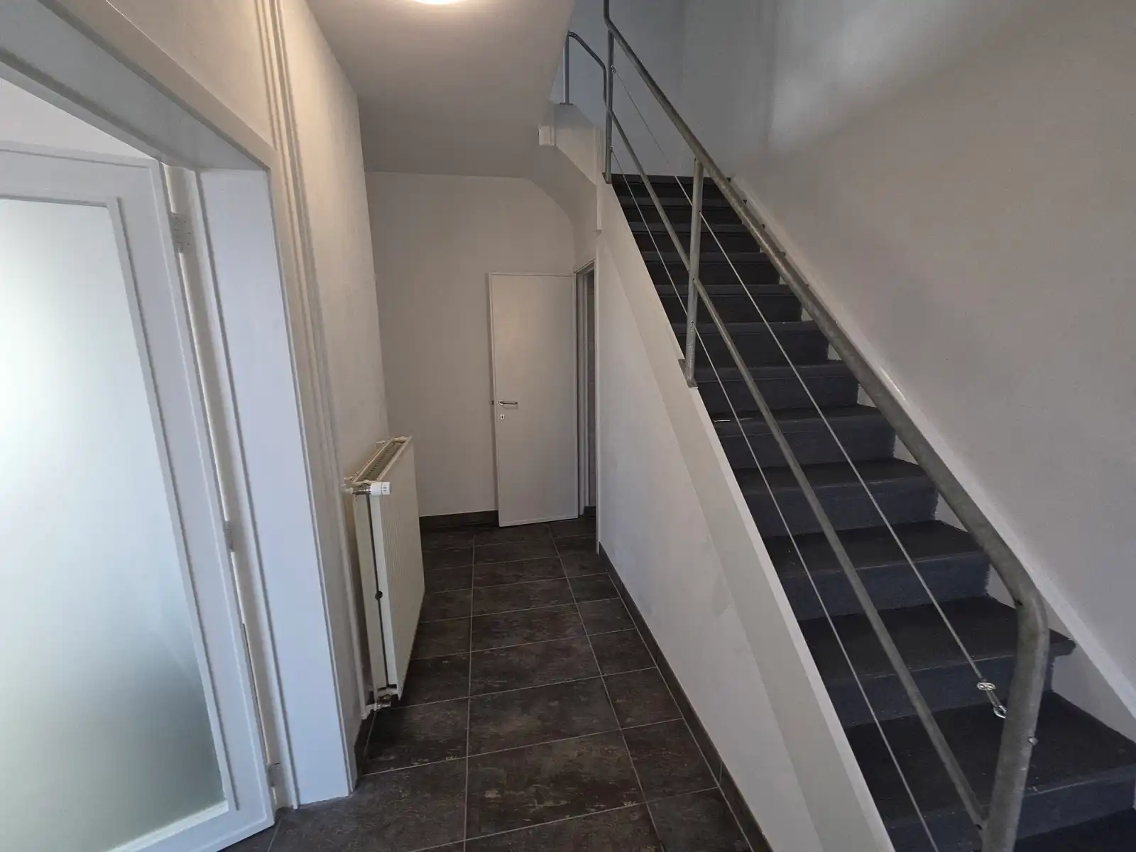 Ruime en charmante gezinswoning met drie slaapkamers foto 3