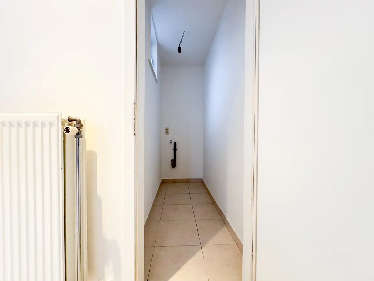 Ruim en instapklaar appartement in centrum Zottegem foto 13