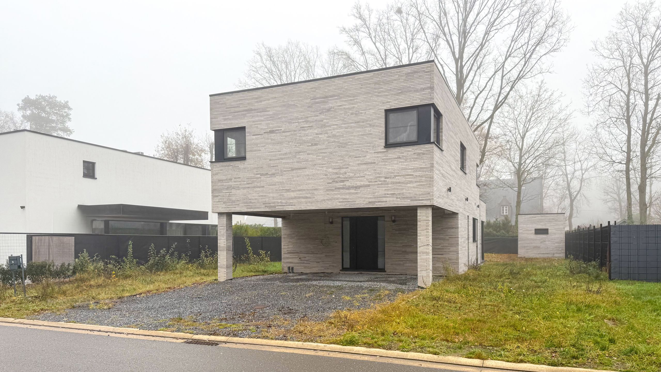 Exclusieve villa met hoogwaardige afwerking Genk! foto 36