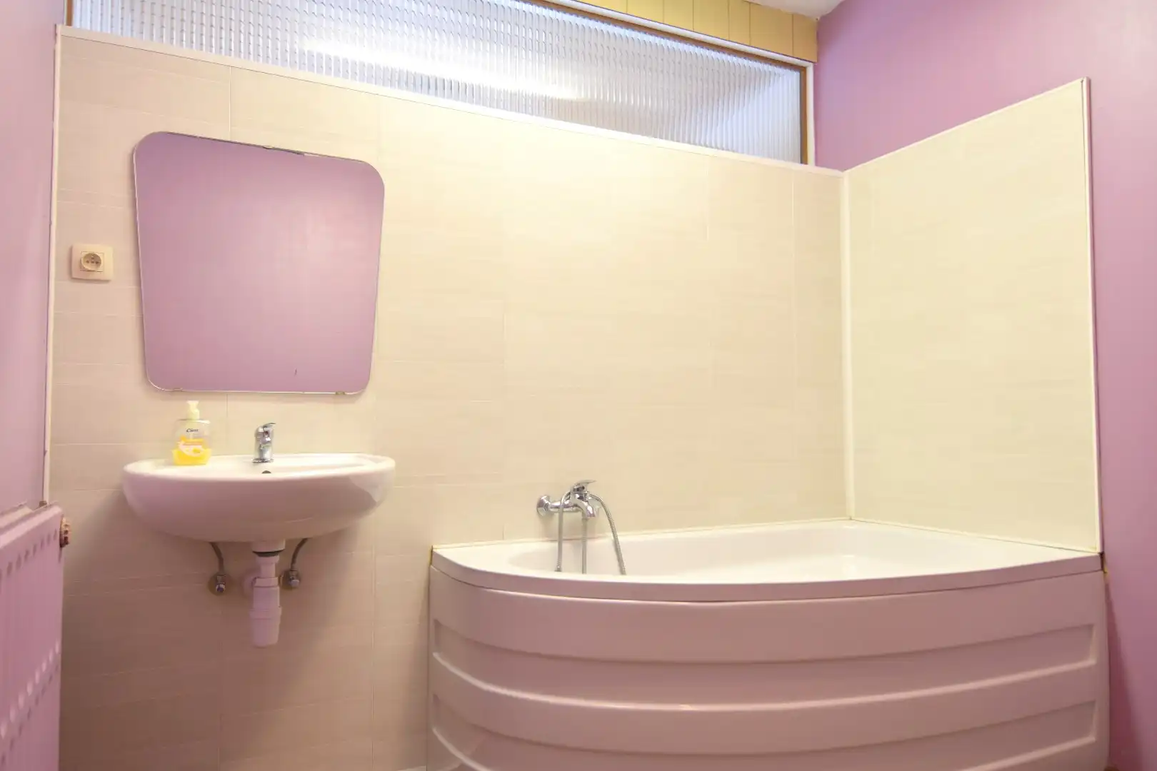 Gezinswoning met 3 slaapkamers (mogelijkheid tot meer!), garage en tuin te Heule foto 7