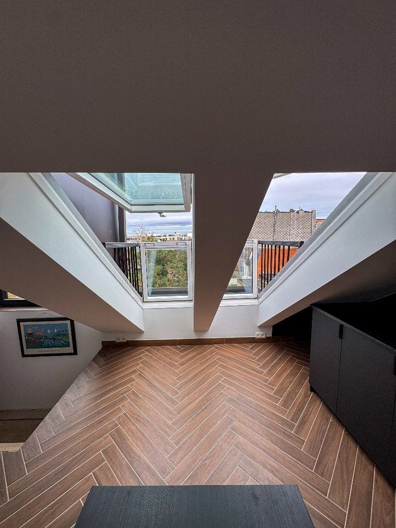 Gerenoveerde & bemeubelde studio te huur in centrum Leuven foto 6
