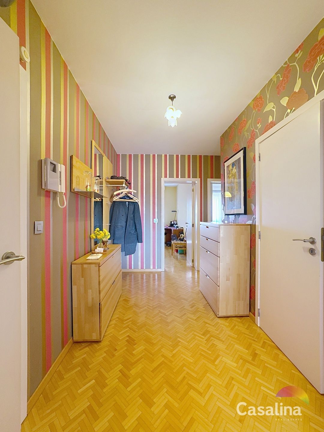 Appartement van 97m² met terras foto 14