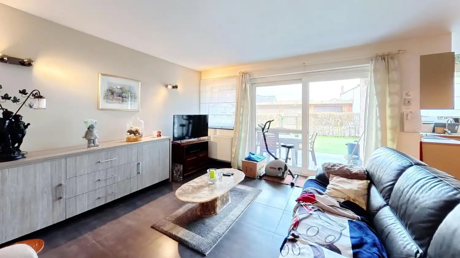 Recent, energiezuinig appartement mét garage! foto 4