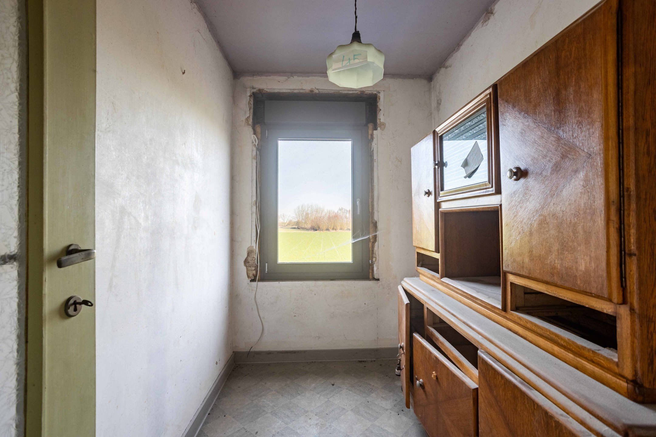Te renoveren halfopen bebouwing met veel potentieel foto 13